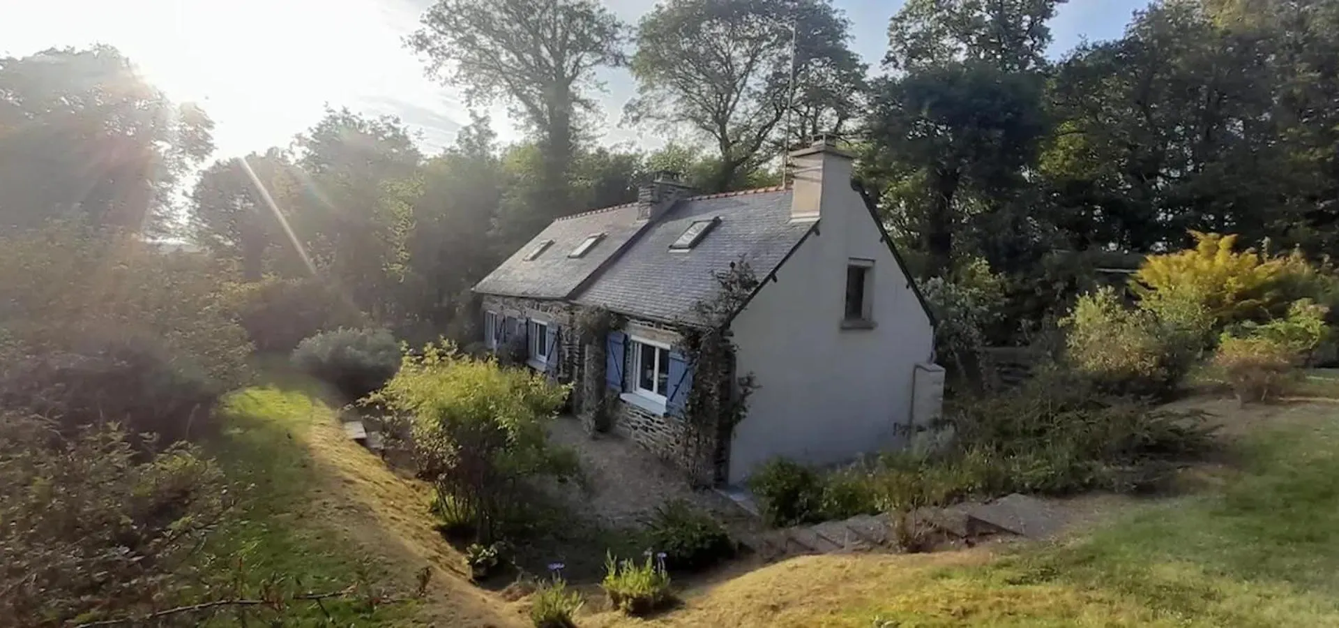 Charmante Maison Avec Jardin Et Barbecue A Bon Repos Sur Blavet Saint-Gelven